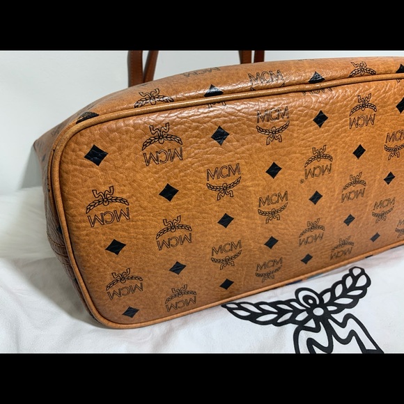 MCM Tote - Picture 4 of 16